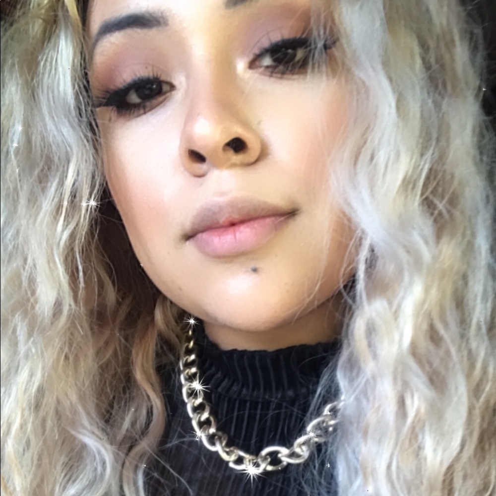 Meet your Posher, Yazmin
